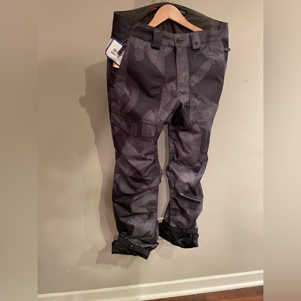 32 snowboard pants